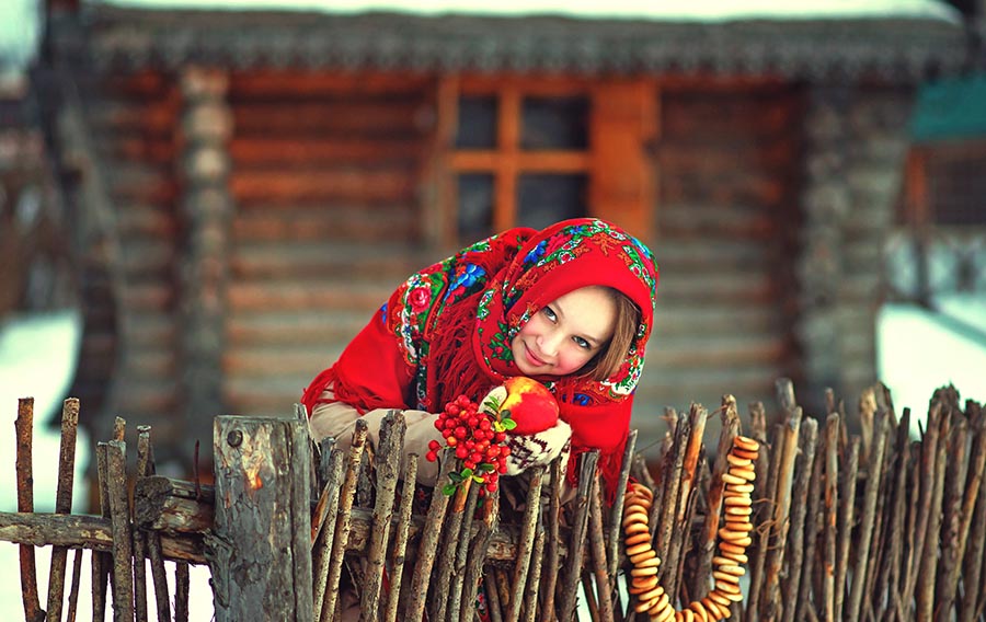 Sexy girl Women in Slavic costumes in Naucalpan de Juarez